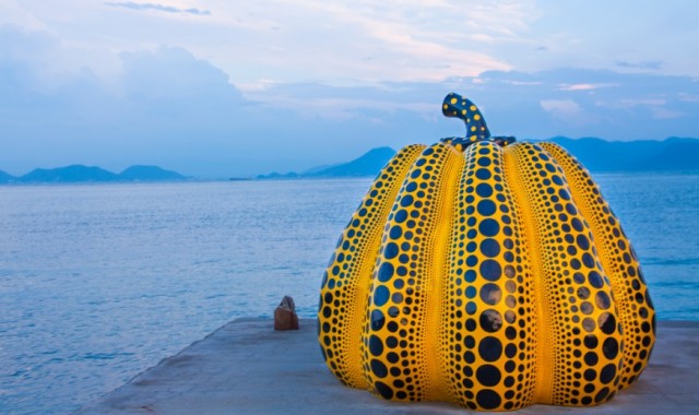 Conheceremos as artes e arquiteturas interessantes do Japão! Estamos incluindo a visita para a Ilha Naoshima, conhecida como Ilha da Arte.